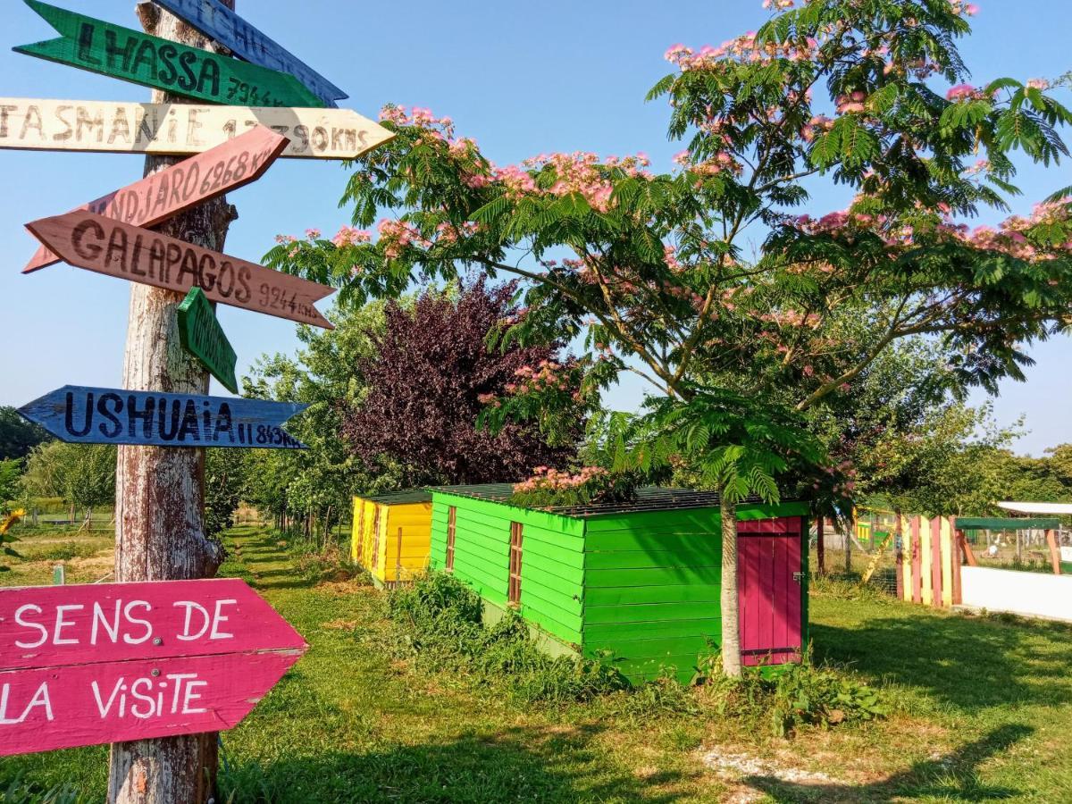 مبيت وإفطار La Petite Ferme De Pouillon - Parc Animalier - Aire De Loisirs المظهر الخارجي الصورة